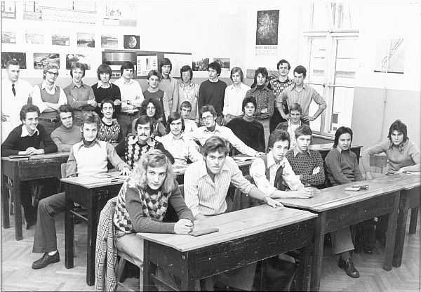 8b_1975-76