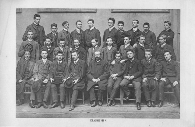 sj190405-16