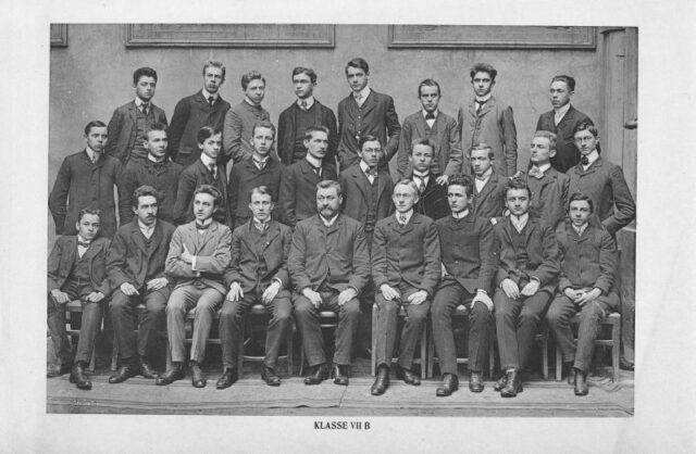 sj190405-17